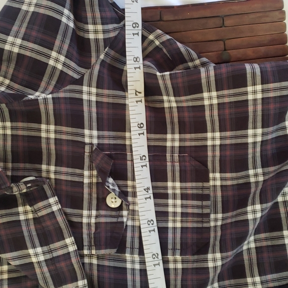 I love H. Eighty One An American Brand Women LongSleeve Button-Down Shirt Medium - Picture 8 of 9